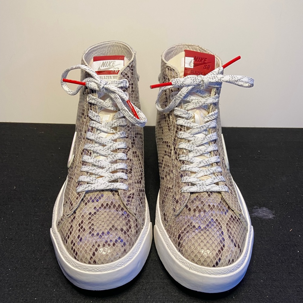 Size 9 - Nike SB Blazer Mid x Soulland FRI.day 03 2019 (Worn Once) 9/10 Condi